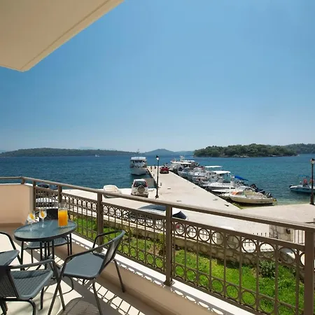 Enalion Apartment With Viewboat Dock & Close To Nidri! Apartamento *